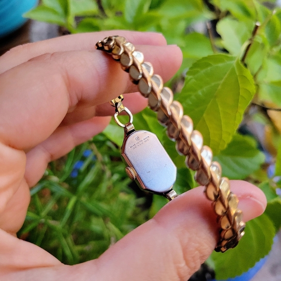 Vintage 10K RGP Elgin Art Deco Style Classic Womens Womans Gold Square Watch - Picture 10 of 11